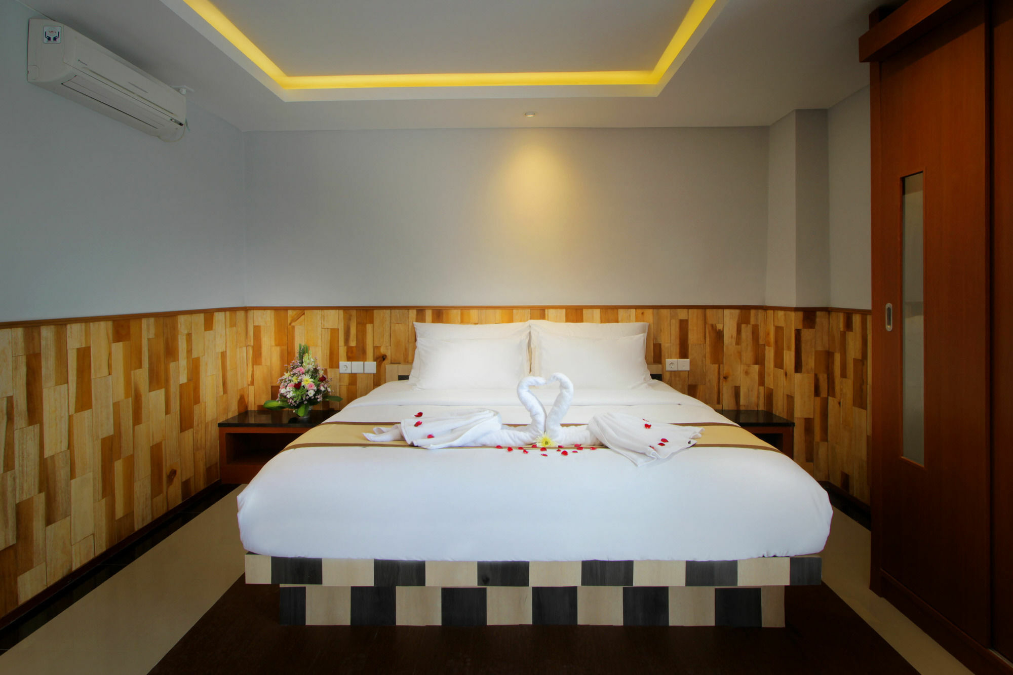 Sand Beach Luxury Living 꾸따 외부 사진